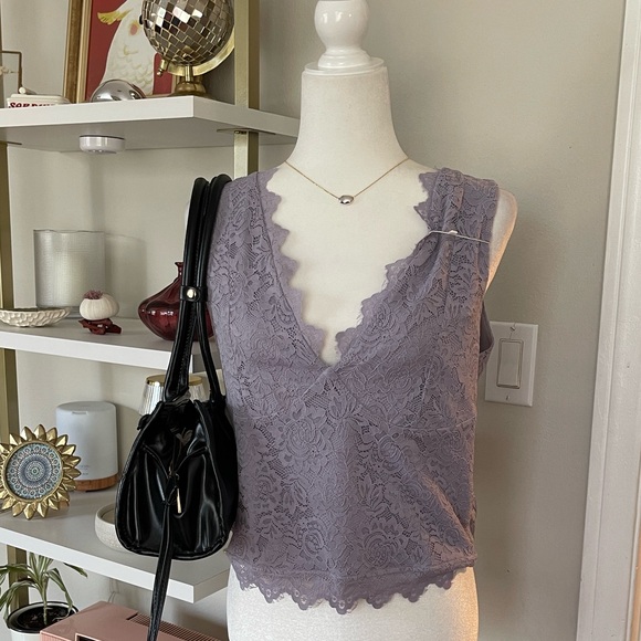 ReoRia Tops - Elegant Lace Sleeveless Top in Lavender Size XXL